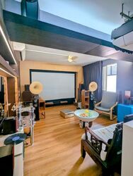 Blk 230J Tampines Street 21 (Tampines), HDB Executive #486295161